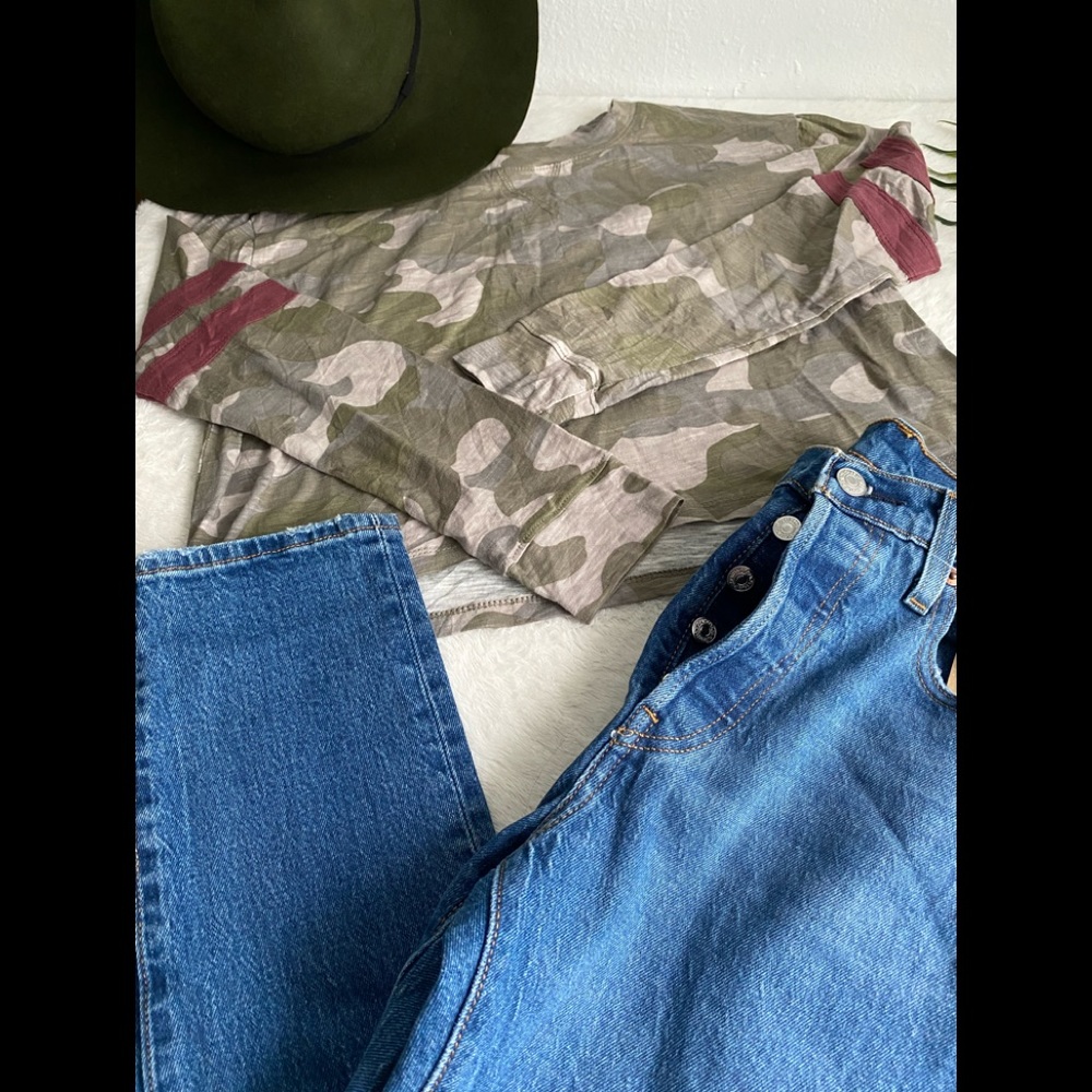 Long sleeve crop top (NWT)